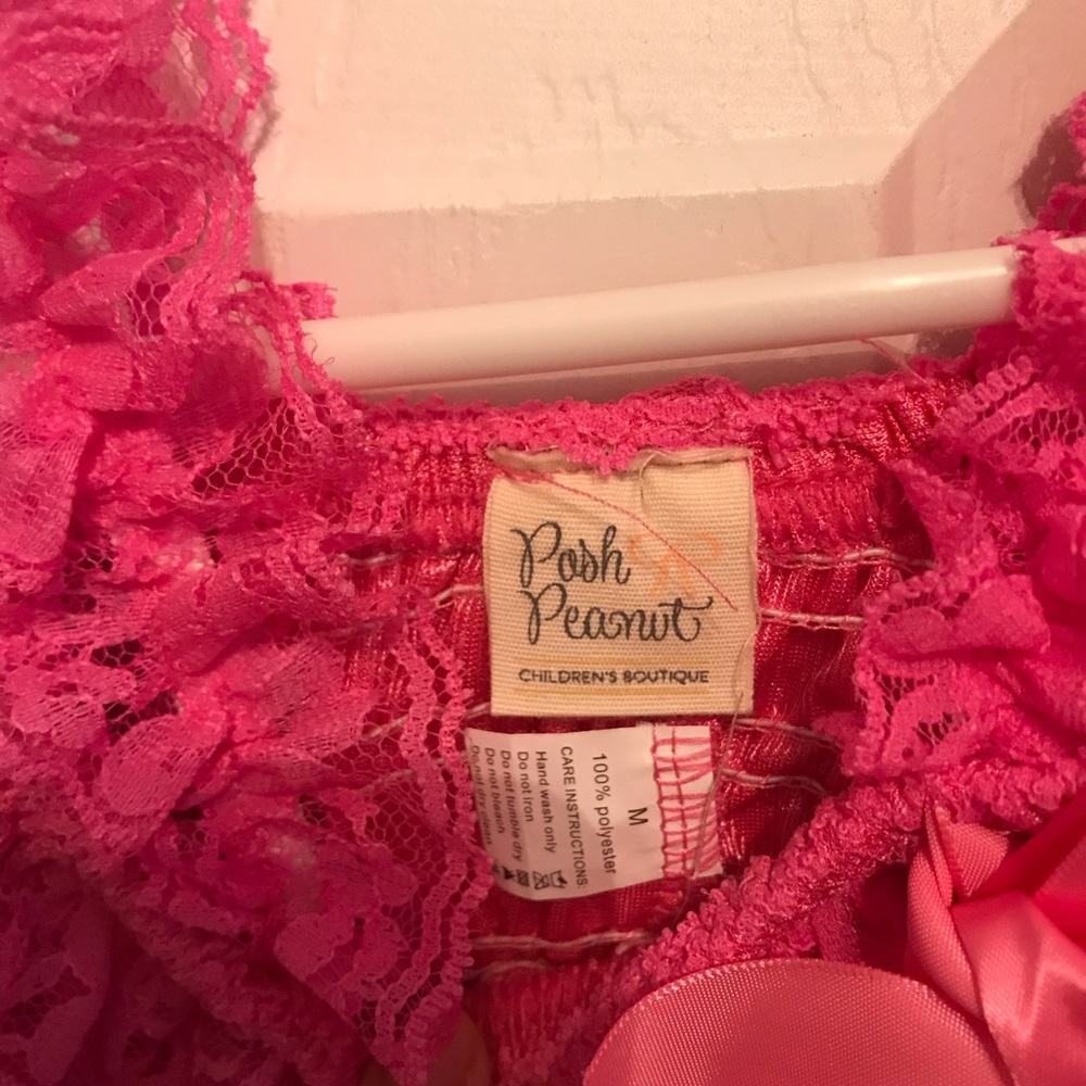 Pink lace romper - Picture 2 of 2